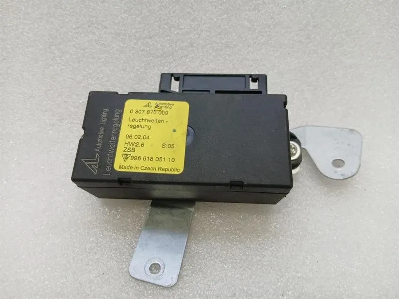 Porsche 911 (996) Porsche 911 996 electronic module 99661805110 control unit Body type: Convertible
Fuel: Petrol