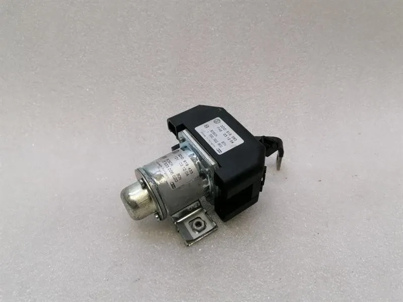 Bentley Continental GT, GTC, Flying Spur Alipaine pumpu Bentley Continental GT W12 Discharge Relay Modu...