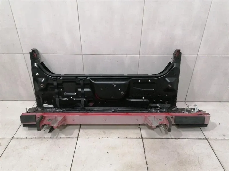 Ferrari 458 Ferrari 458 F142 Spider Rear Firewall Panel 280928 285775 Body type: Convertible
Fuel: Petrol