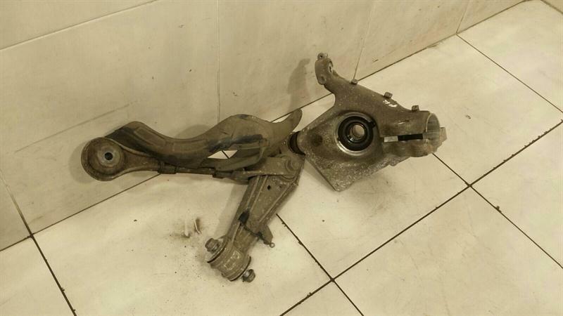 Porsche 911 (991) Porsche 911 991 Right Front Hub 99134115805 Wheel Bearing Housing Front AWD Turbo S 4S