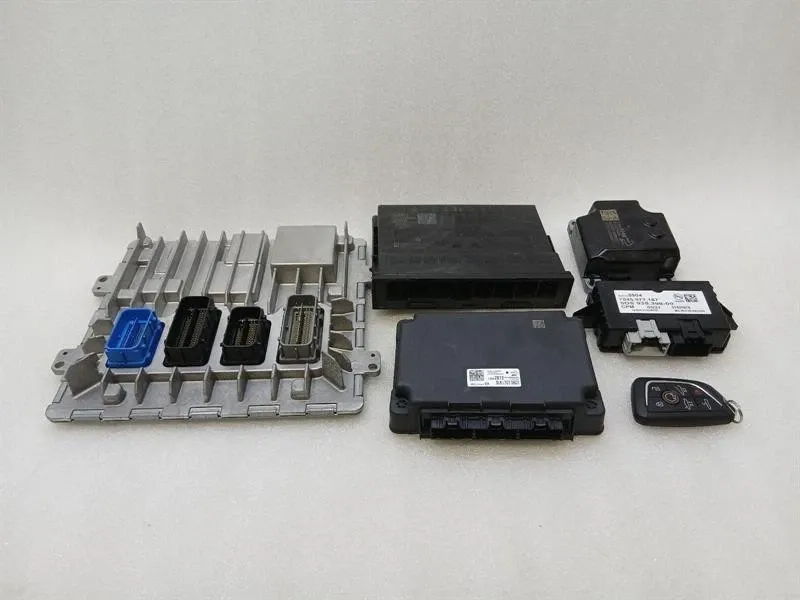 Chevrolet Corvette (C8) CHEVROLET CORVETTE C8 Engine ECU 12711513 SET Engine Control Unit Z51 6.2L V8 SET
