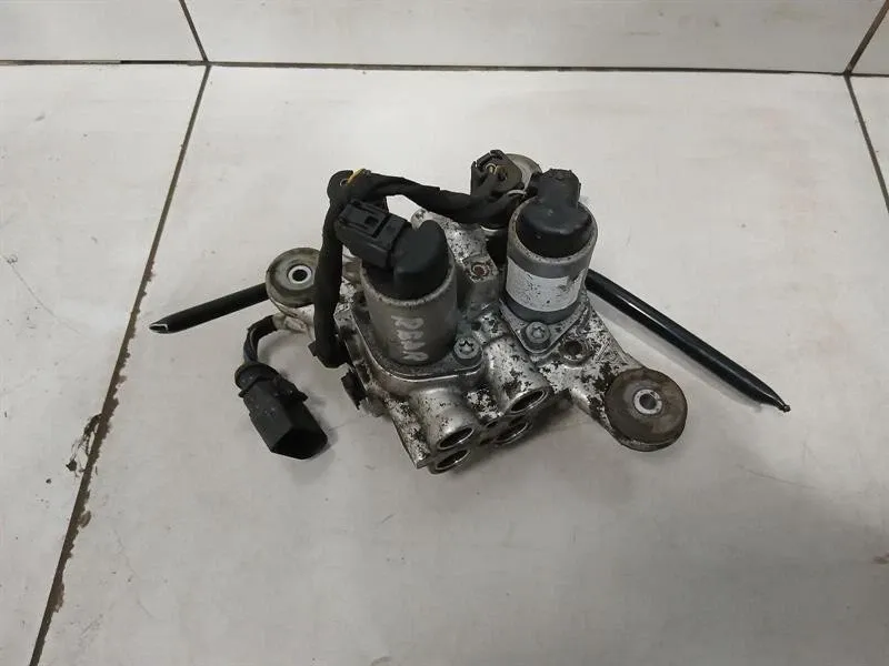 Porsche 911 (991) Porsche 911 991 hydraulic valve 99185907702 hydraulic valve Body type: Coupe
Fuel: Petrol