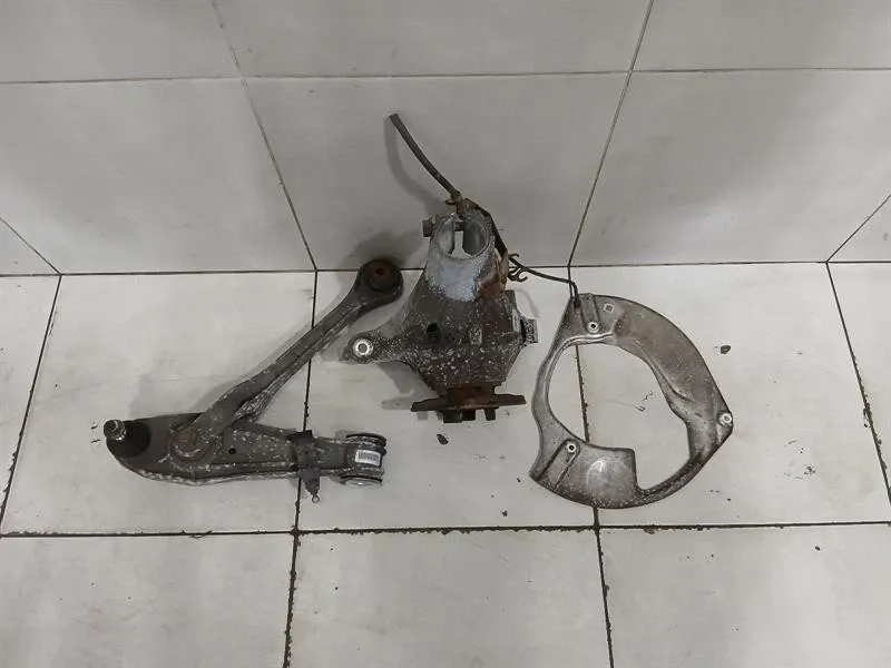 Porsche 911 (991) Porsche 911 991 Left Front Hub 99134115705 Wheel Bearing Housing Front Left Set Body type: Coupe
Fuel: Petrol