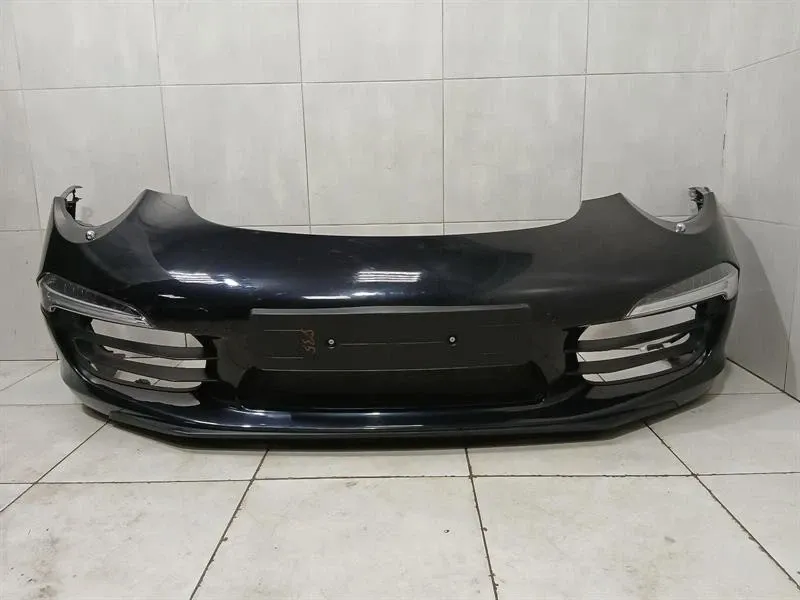 Porsche 911 (991) PORSCHE 911 991 FRONT BUMPER 99150501051 FRONT BUMPER C4 COMPLETE LED PDC Body type: Coupe
Fuel: Petrol