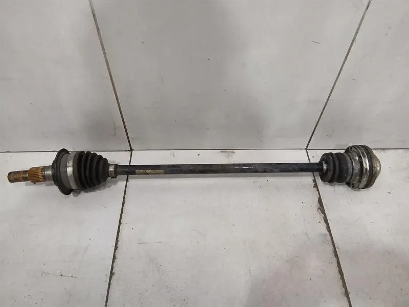 Porsche 911 (991) Porsche 911 991 Left Front Drive Shaft 99134903803 Drive Shaft Front Left Body type: Coupe
Fuel: Petrol