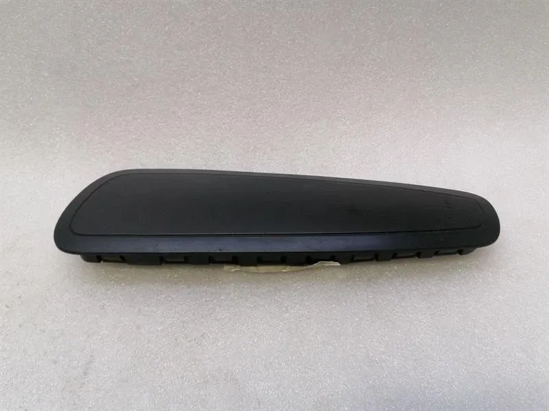 Porsche 911 (996) Porsche 911 997 Safety Module Right Seat 99780308201 Safety Module Body type: Coupe
Fuel: Petrol