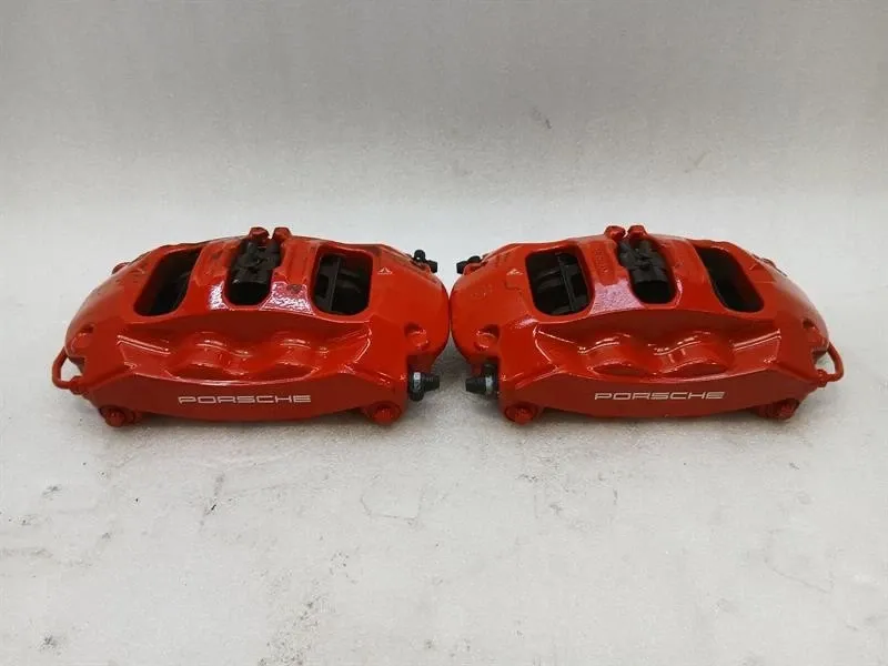 Porsche 911 (991) Porsche 911 991 rear brake caliper set 99135242312 rear brake caliper set Body type: Coupe
Fuel: Petrol