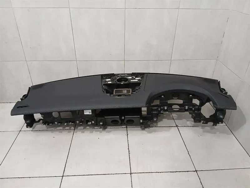 Porsche Panamera 2026 PORSCHE PANAMERA 976 G3 2024-2026 DASHBOARD 977857003H RHD RIGHT HAND DRIVE