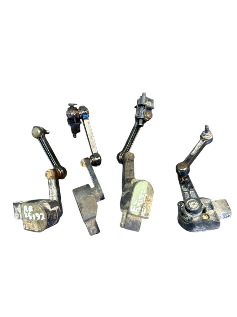 Audi Q7 (4L) Suspension height level sensor kit / set 4E0907503C Suspension height level sensor kit /...