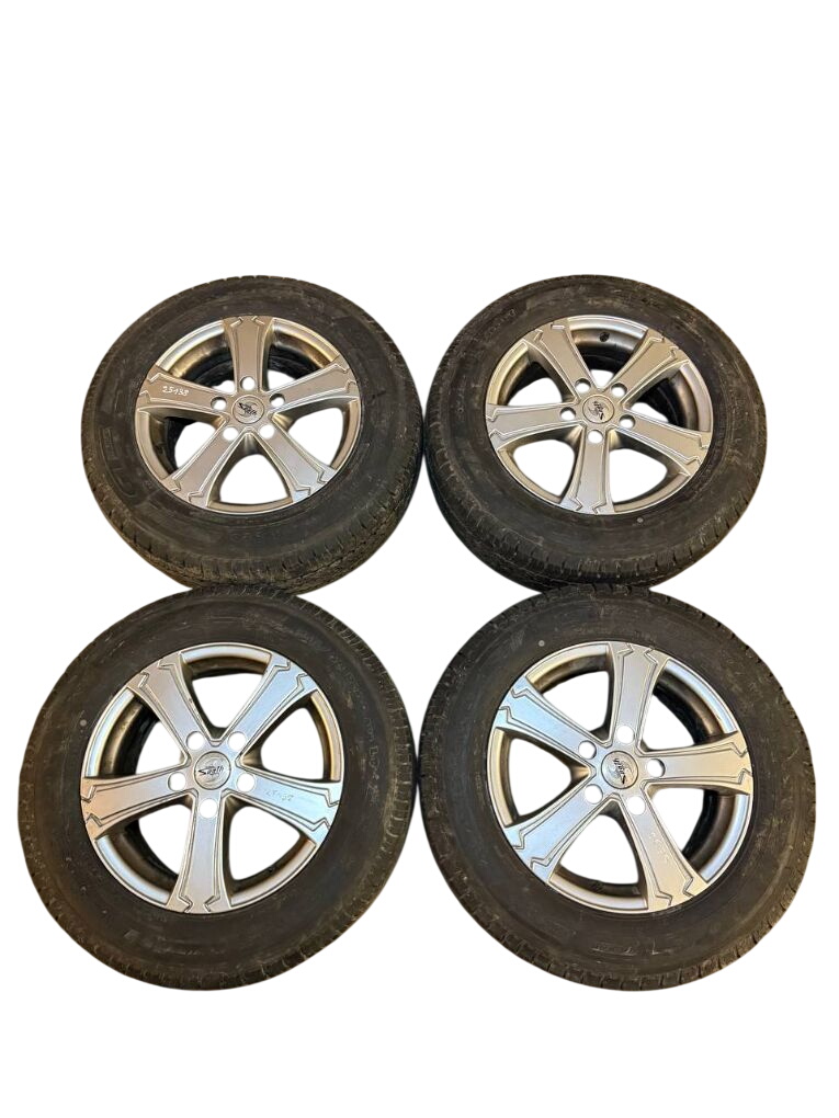 Volkswagen Transporter (T5, Caravelle, Multivan) Rim set With Tyres 4 pcs Rim set With Tyres 4 pcs VW TRANSPORTER T5 / MU...