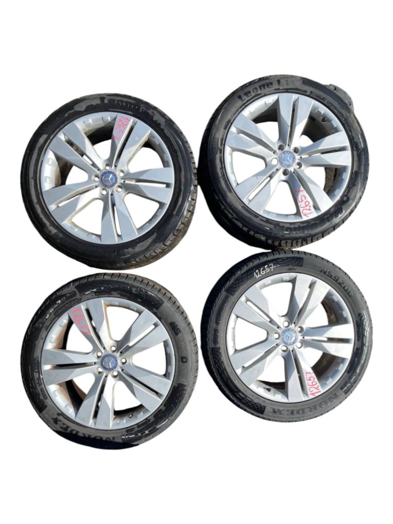 Mercedes-Benz A (W169) Rim set With Tyres 4 pcs 9.5JX20 ET55 D66.6 5/112 Rim set With Tyres 4 p...