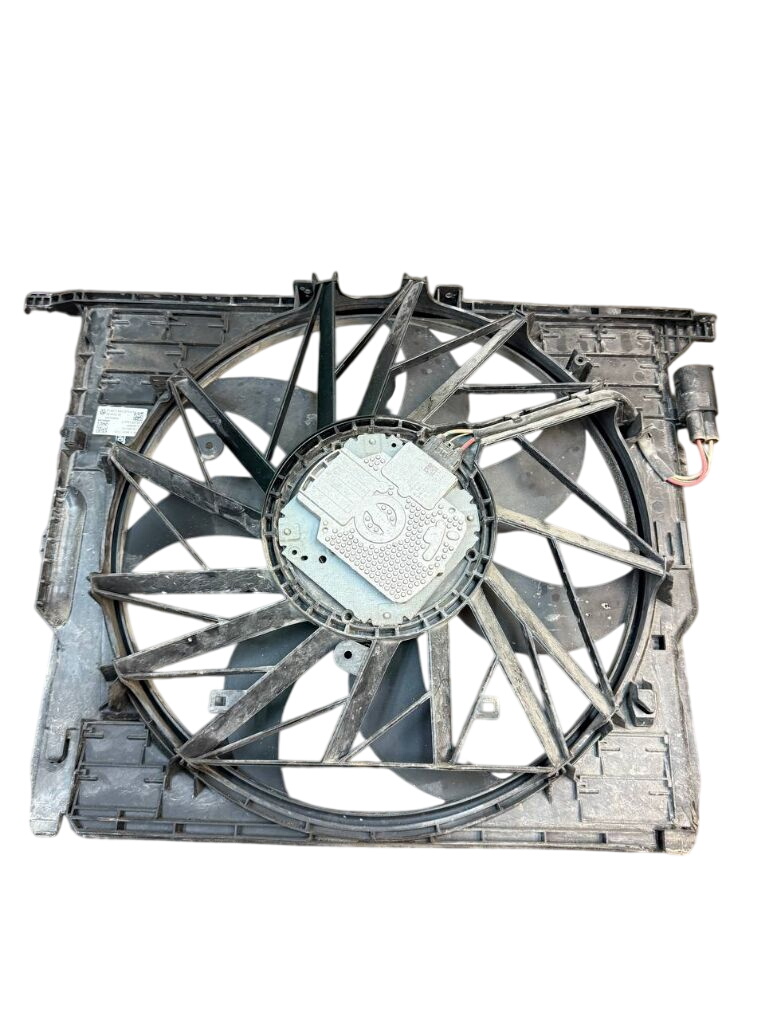BMW 5 (F10 / F11) Electric Radiator Fan Electric radiator fan — BMW 5 (F10, F11) (2010-...