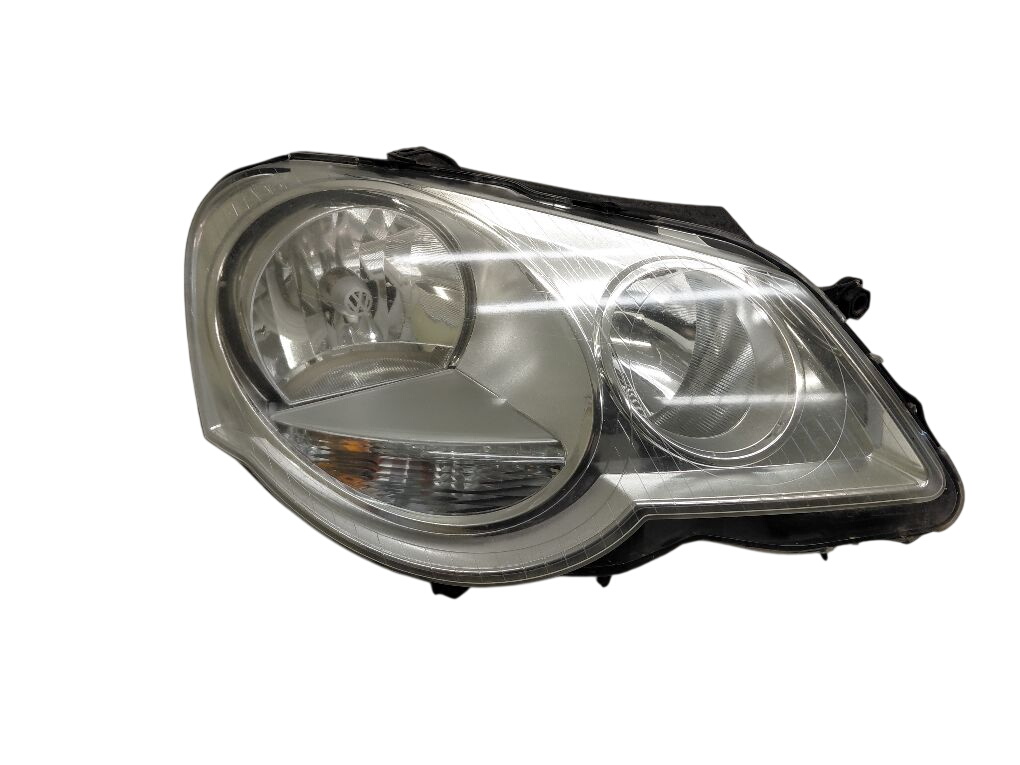 Volkswagen Polo передняя фара (правая) 6Q1941008AK Headlight right VW POLO IV (9N) (20...