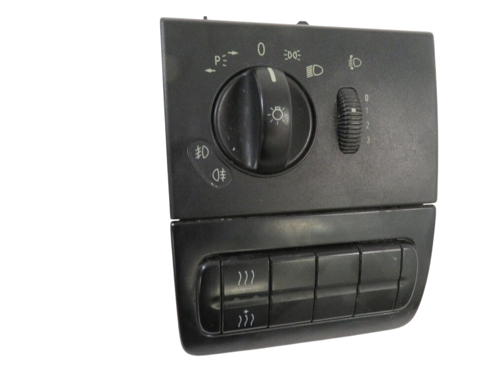 Mercedes-Benz Viano / Vito (W639) Headlight Switch A6395450204 Headlight Switch MERCEDES-BENZ VITO...