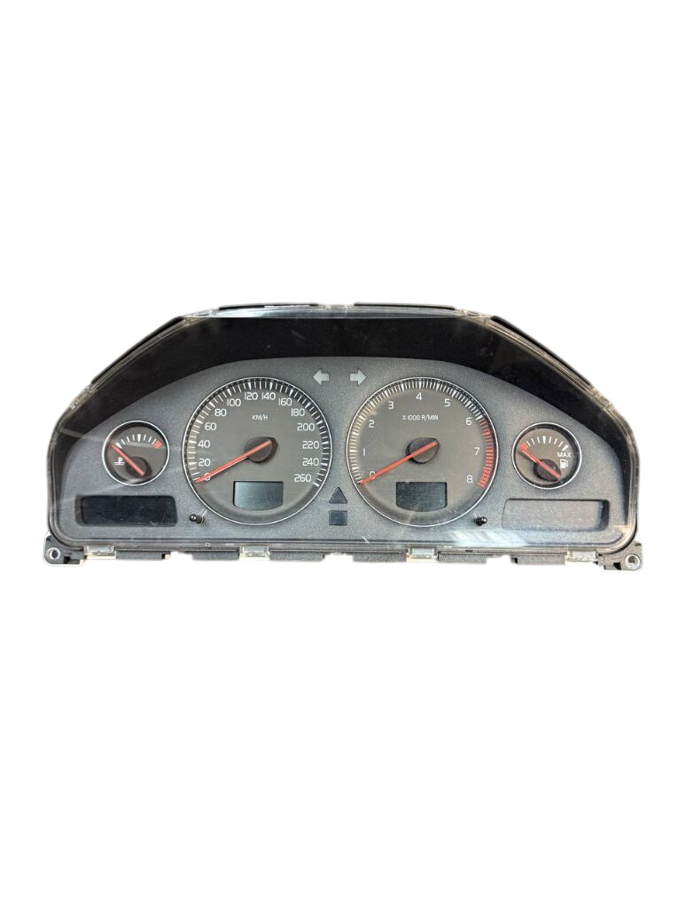 Volvo V70 instrument cluster 30746097 Instrument Cluster VOLVO V70 II / XC70...