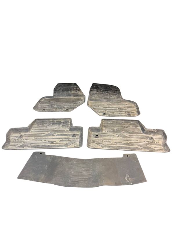 31377833 31377832 31403318 31377831 Floor Mat Set VOLVO S60 II / V60 I (2010-2018)