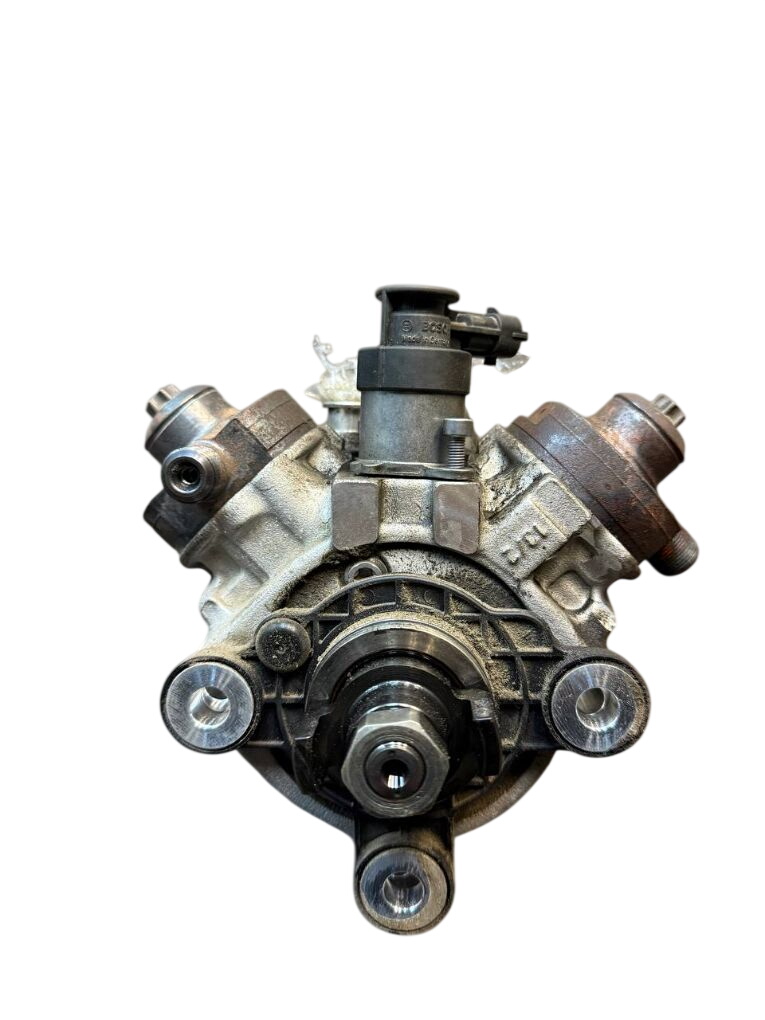 Volvo S60 Fuel injection pump, diesel 0445010681 31372081 Fuel injection pump, diesel...