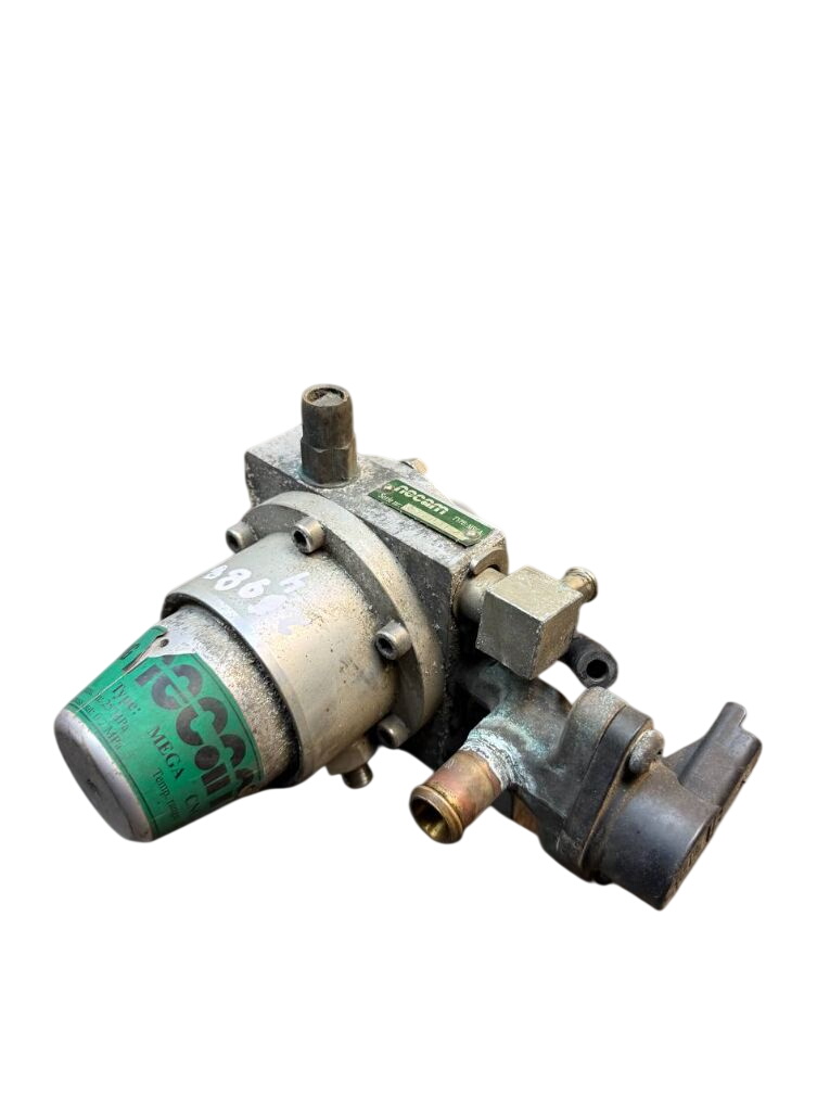 Volvo V70 Fuel pressure regulator 5120104 36001494 Fuel pressure regulator VOLVO ...