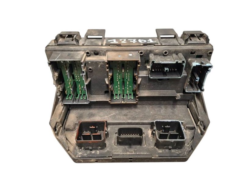 04692290AC Fuse box CHRYSLER VOYAGER V (RT) (2007-2016)