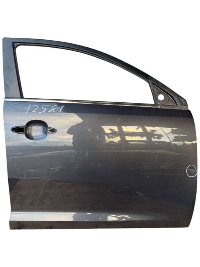 Kia Sportage Door Front Right