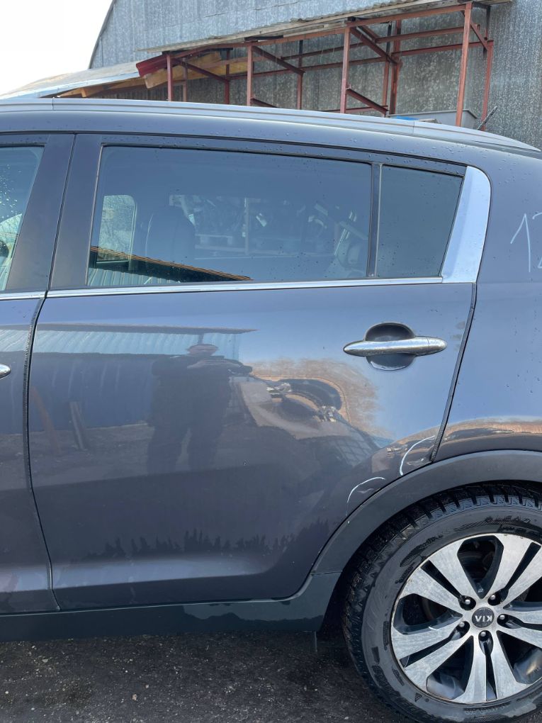 Kia Sportage Door Rear Left