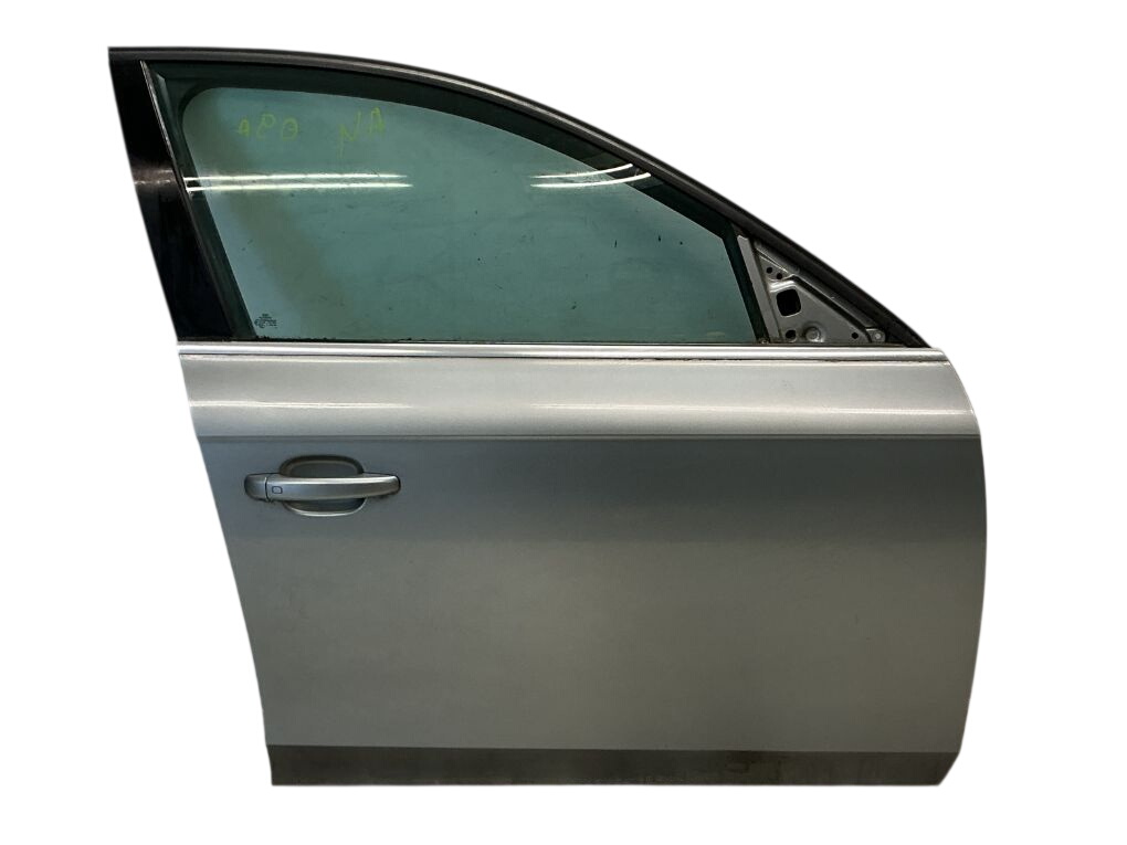 Audi A4 (B8) Door Front Right 8K0831052J Door Front Right AUDI A4 / A4 ALLROA...