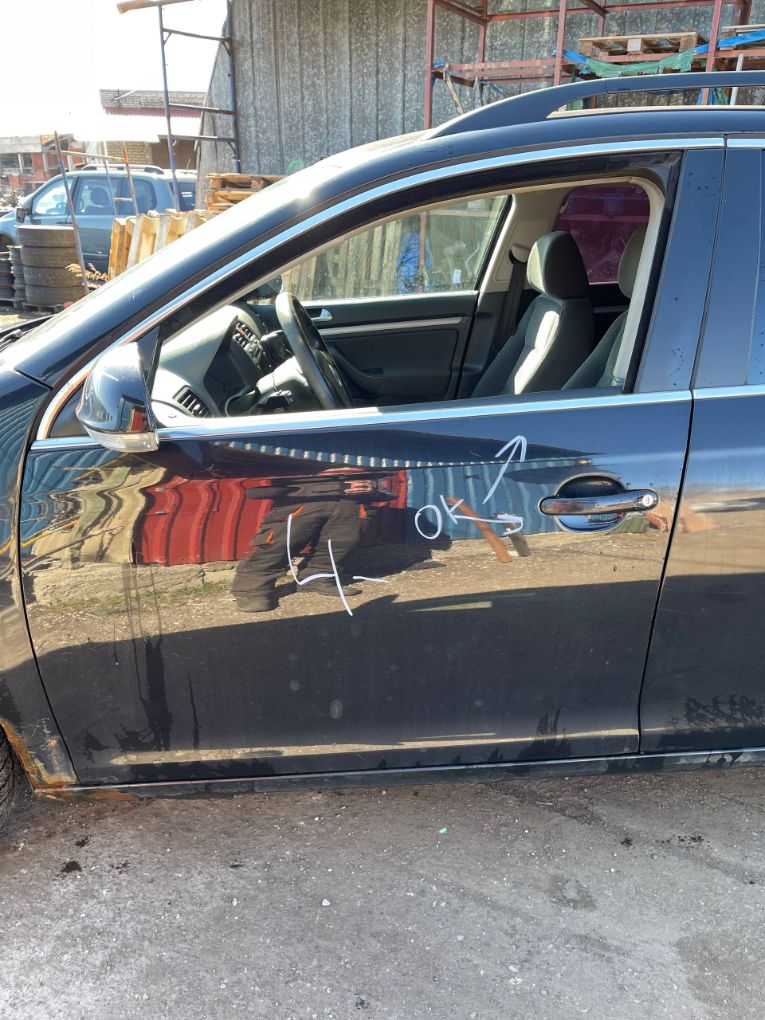 Volkswagen Golf 5 Door Front Left 1K5831105F Door Front Left VW GOLF V (1K) (2003...
