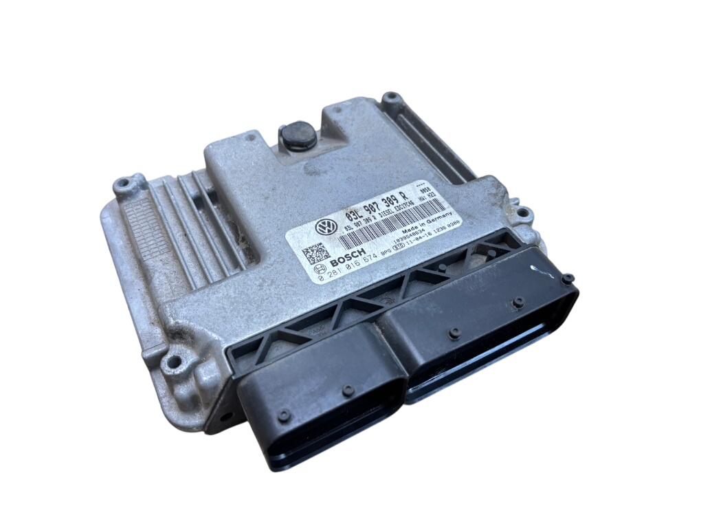 Volkswagen Touran Engine Control Unit / module (ECU) 0281016674 0281018139 Engine Control Unit / mod...