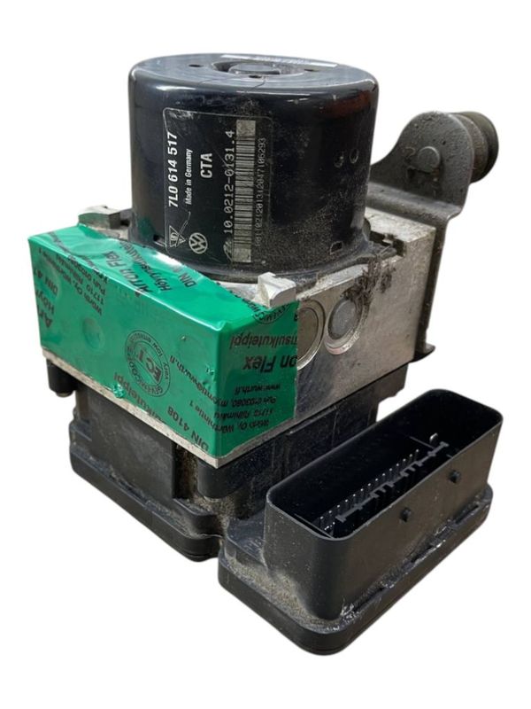 7L0614517 7L0907379K ABS hydraulic unit / pump VW TOUAREG I (7L) (2002-2010)