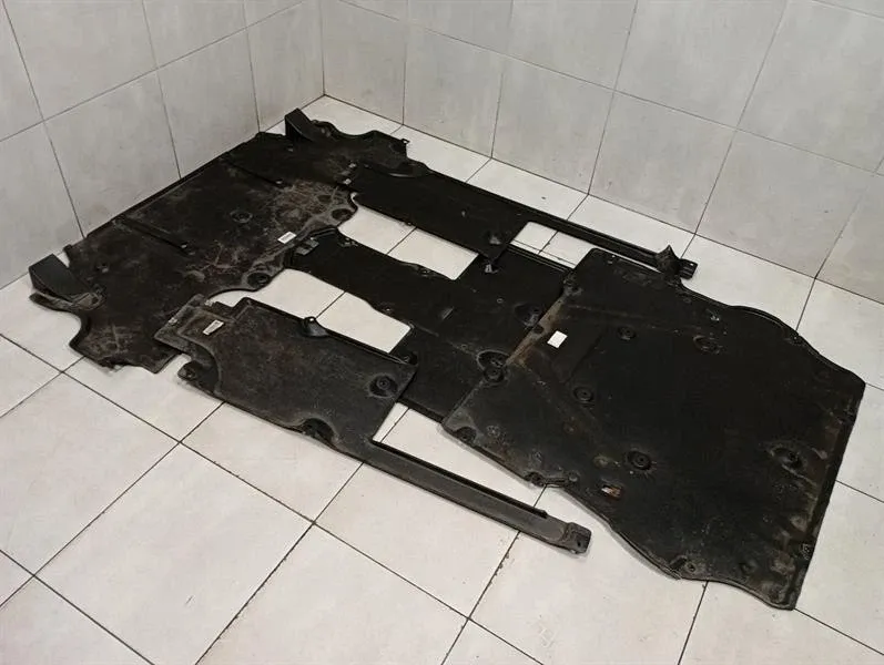 Porsche 911 (991) Porsche 911 991 Undertray 99150460105 Underbody Trim Faulty 99150460903