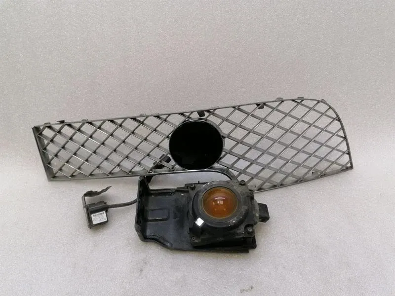 Bentley Continental GT, GTC, Flying Spur Bentley Continental GT W12 Radar Sensor 3W0907567A Radar 3W3807668 Grille Faulty Body type: Coupe
Fuel: Petrol