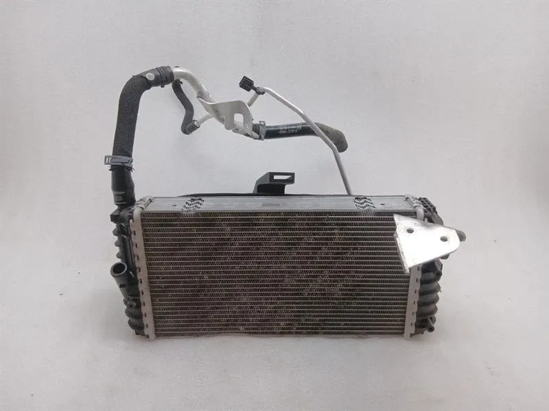 Lamborghini Huracan LP640 EVO Water Radiator 4S0121212B Water Cooler Radiator Brand/Model: LAMBORGHINI HURACAN
Year: 2020
Eng...