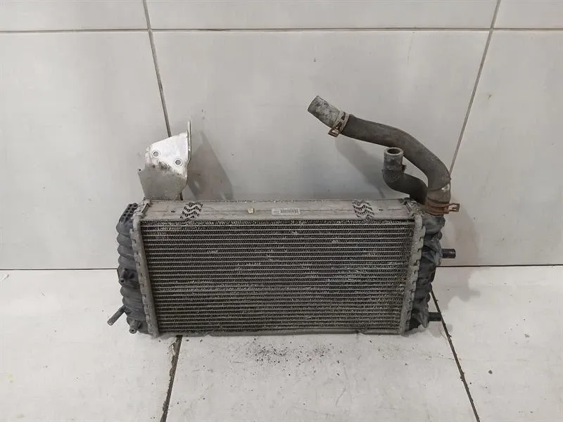 Audi R8 Audi R8 4S Performance Water Radiator 4S01212B RH REAR Water Cooler Radiator Body type: Coupe
Fuel: Petrol