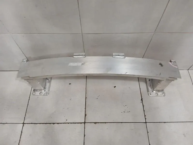 Porsche Taycan Porsche Taycan 9J rear bumper beam 9J1803184C rear bumper carrier