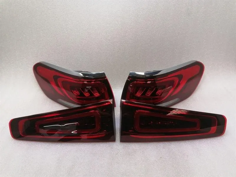 Mercedes-Benz A (W176) Mercedes GLS X166 Rear Light Set A1679062907 USA SAE Tail Light Set A1679063507 Body type: SUV
Fuel: Diesel