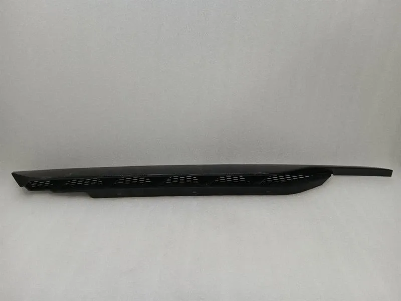 Audi R8 Audi R8 4S Performance rear grille 4S8853672 ventilation grille rear right right Body type: Coupe
Fuel: Petrol