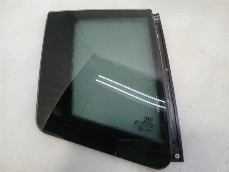 Audi R8 Audi R8 Type 42 5.2 Coupe Right Rear 1/4 Glass 420845300 Door Window 1/4 Rear RH