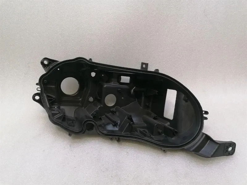 Bentley Continental GT, GTC, Flying Spur Bentley Flying Spur MK2 13-19 Right Headlight Housing Headlamp Right Body type: Saloon
Fuel: Petrol