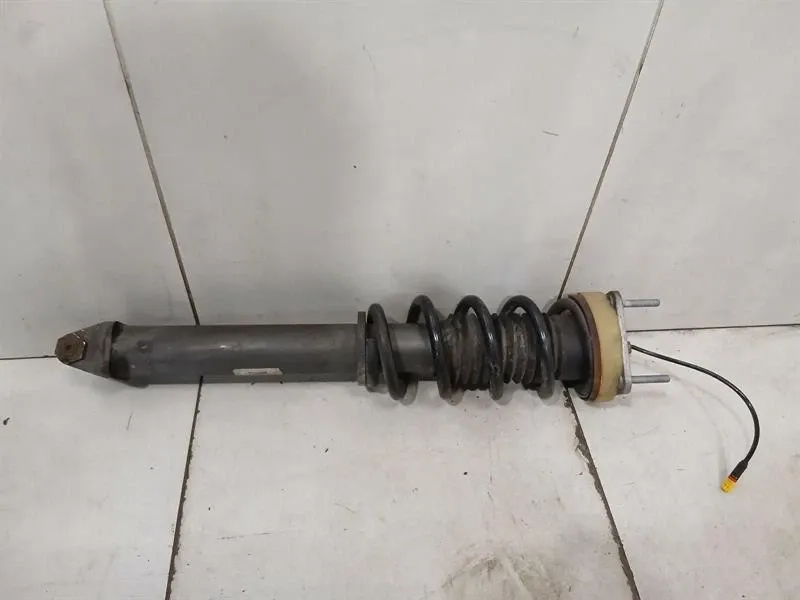 Porsche 911 (991) Porsche 911 991 shock absorber rear 99133305324 shock absorber rear PASM Body type: Coupe
Fuel: Petrol