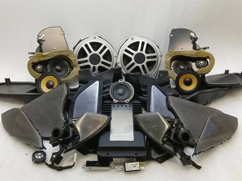 McLaren 720S Coupe Speakers 14MA289CP Bowers & Wilkins Set Speakers Brand/Model: MCLAREN 720S
Year: 2018
Engine: 39...