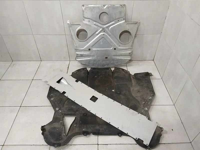 Audi R8 AUDI R8 4S PERFORMANCE UNDERTRAY 4S0825102B Underbody Trim