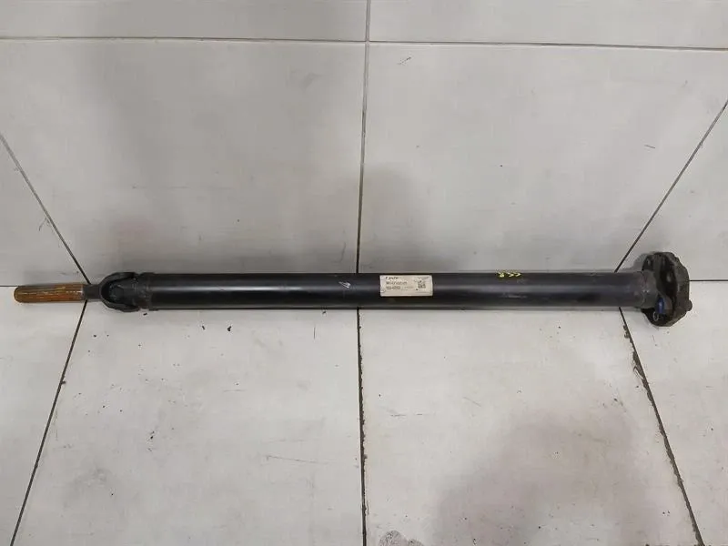 Porsche 911 (991) Porsche 911 991 Propshaft 99142102001 Propshaft Body type: Coupe
Fuel: Petrol
