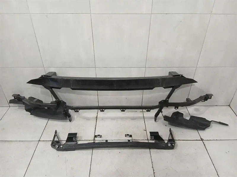 Lamborghini Huracan Evo Rear Bumper Beam 4T0813602D Bumper Carrier 4T0813601D