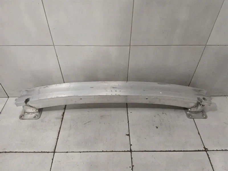 Porsche Taycan Porsche Taycan 9J rear bumper beam 9J1803184C rear bumper carrier