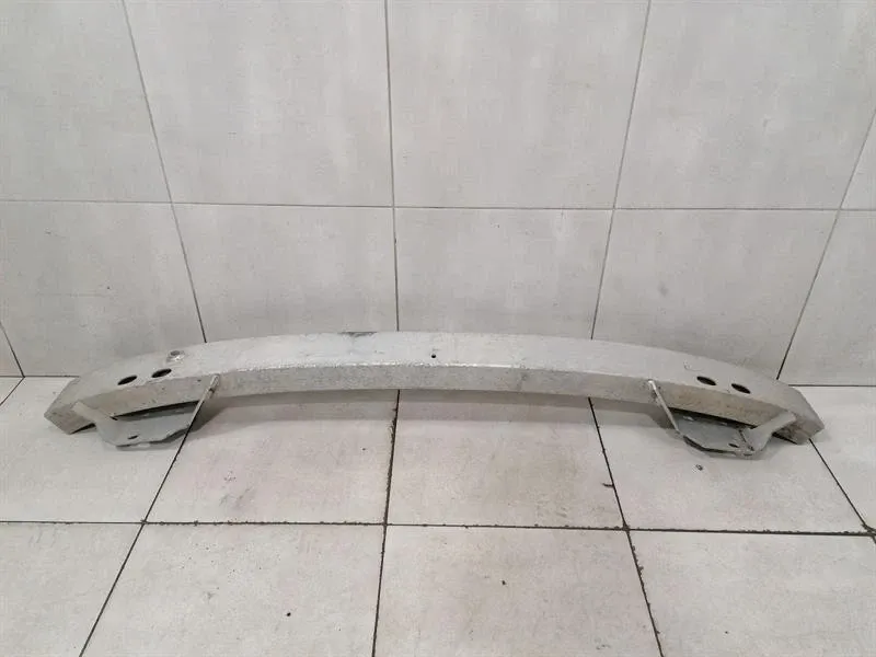 Maserati Levante Maserati Levante rear bumper beam 670107339 rear bumper carrier Body type: Saloon
Fuel: Petrol