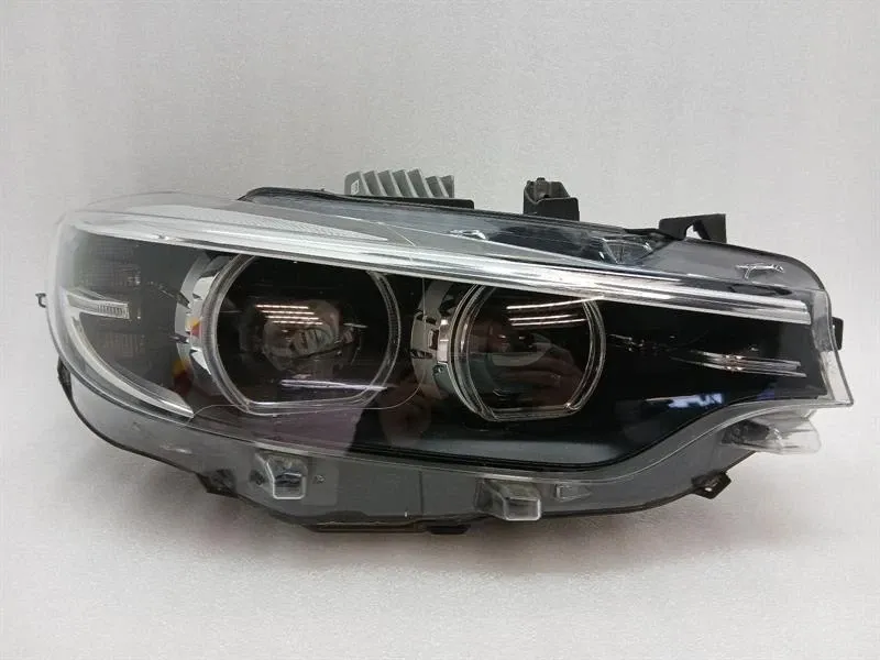 BMW 4 (F32 / F33 / F36) BMW M4 F82 Headlight 63117478154 RHD Headlight Right LCI FACELIFT 7478154 Body type: Coupe
Fuel: Petrol