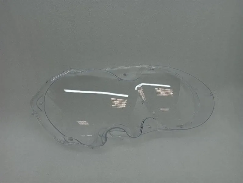 Bentley Continental GT, GTC, Flying Spur Bentley Flying Spur MK2 13-19 Right Headlight Lens Glass Headlamp Right Body type: Saloon
Fuel: Petrol