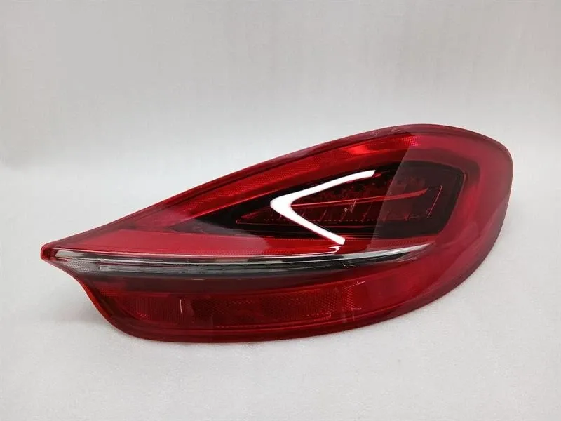 Porsche Boxster (981) Porsche Cayman 981 right rear light 98163114215 tail light rear right Body type: Coupe
Fuel: Petrol