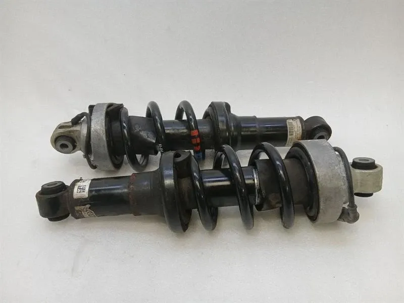 Audi R8 Audi R8 Type 42 5.2 V10 Coupe Shock Absorber 420412020AJ Front Shock Absorber Body type: Coupe
Fuel: Petrol