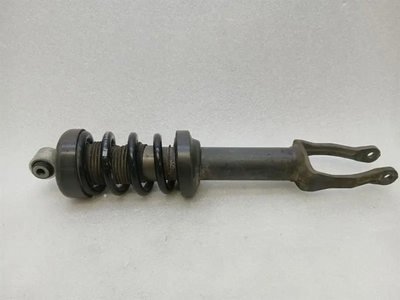 Audi R8 Audi R8 4S Performance Shock Absorber Front 4S0412019K Front Shock Absorber Body type: Coupe
Fuel: Petrol